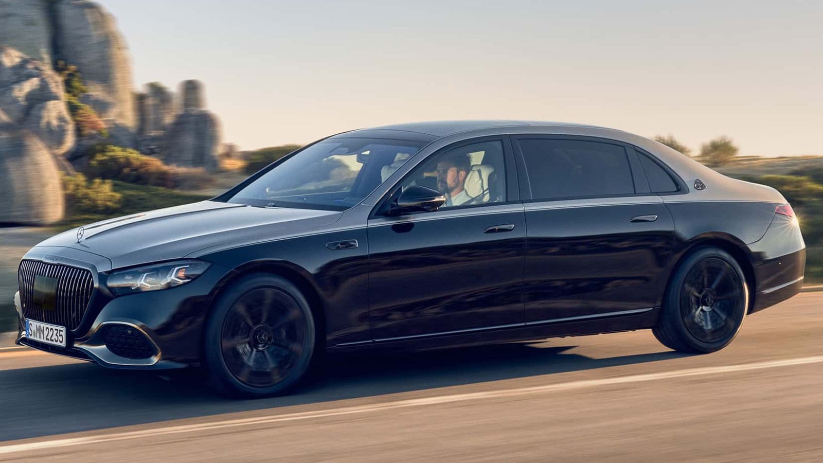 Πρεμιέρα για την ανανεωμένη Mercedes-Maybach S-Class 